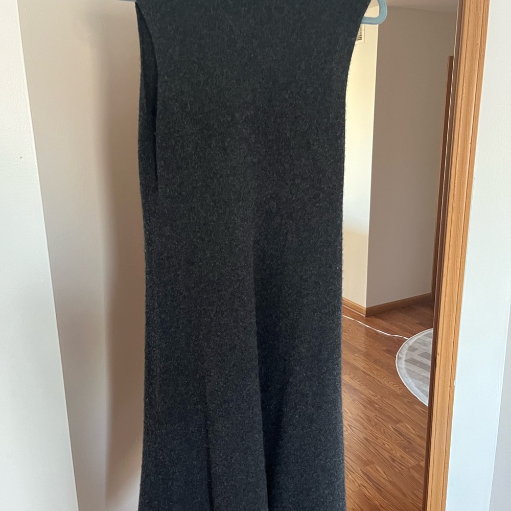 Everlane Cozy-Stretch Sleeveless Charcoal Wool Mock Neck Midi Dress
